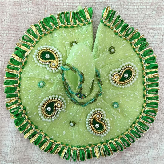 Vrindavan Mist – Bal Krishna – Golden Paisleys